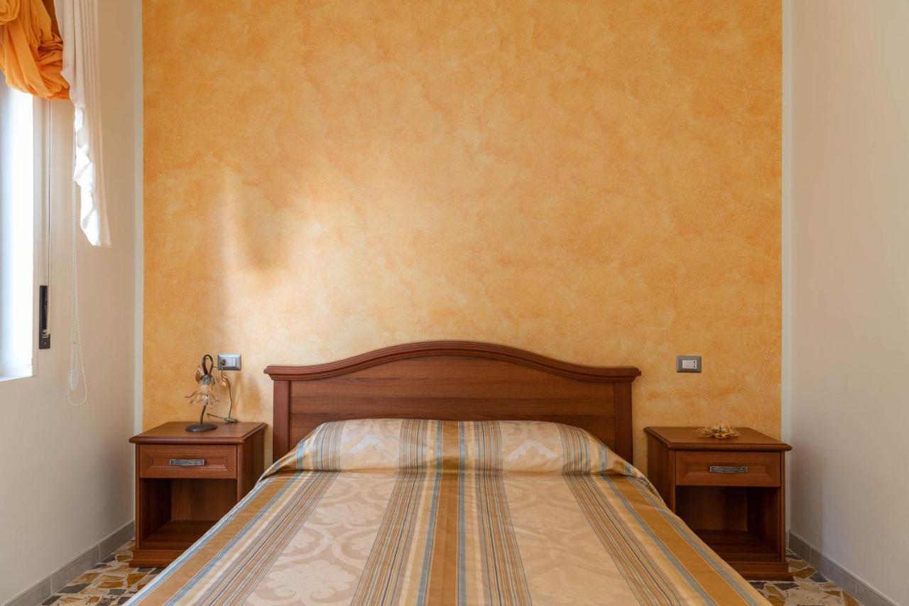 B&B La Mortella Albanella Buitenkant foto