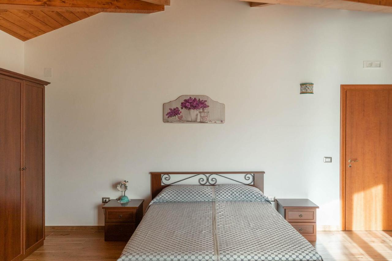 B&B La Mortella Albanella Buitenkant foto