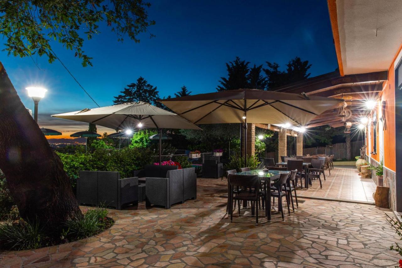 B&B La Mortella Albanella Buitenkant foto